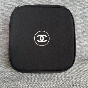 CHANEL Beaute Black Cosmetic Organizer